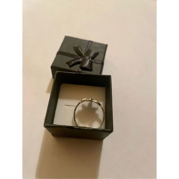 Silver lotus FLOWER RING - Picture 8 of 8